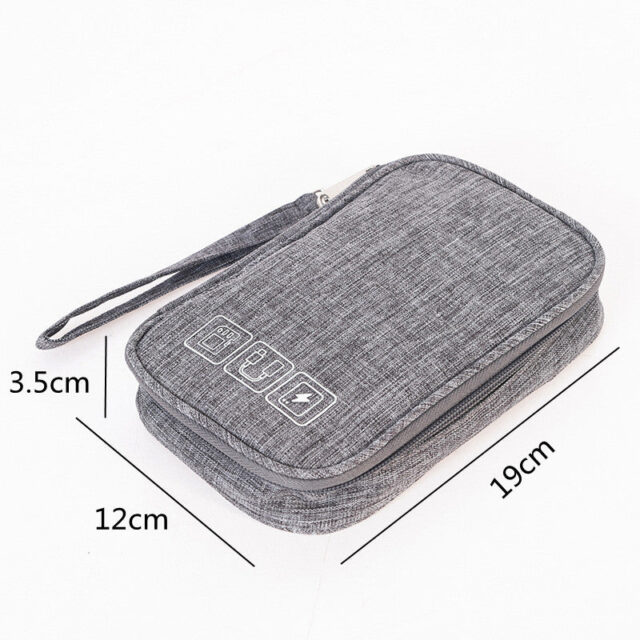 Petite trousse pour câble et chargeur