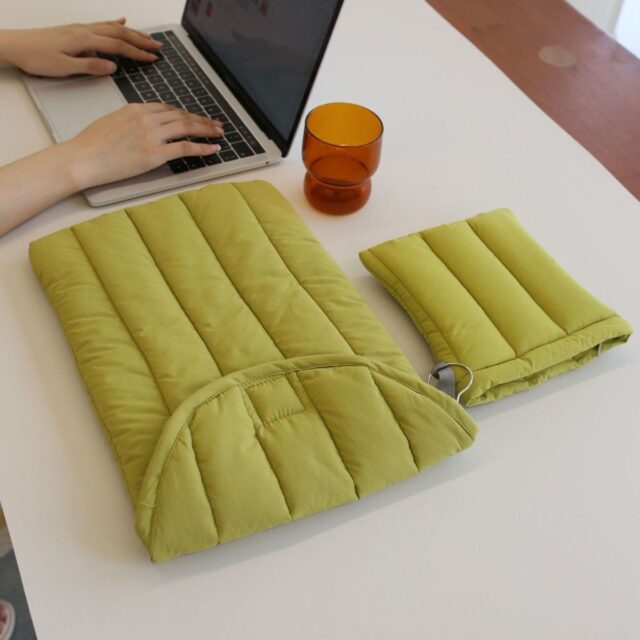 Pochette Ordinateur Matelassée - Pistache